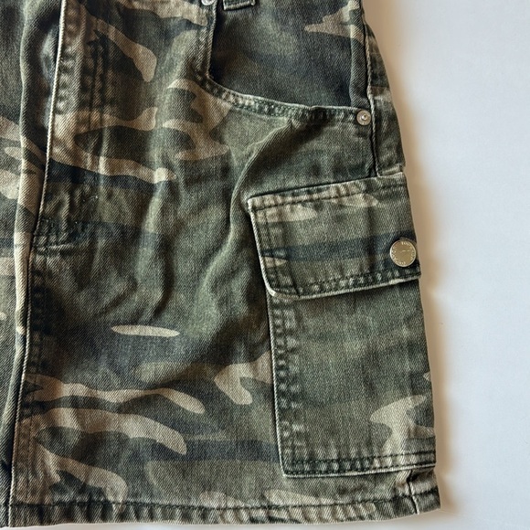 Topshop 100% Cotton Green Camouflage Cargo Style Mini Skirt‎ - Picture 3 of 7